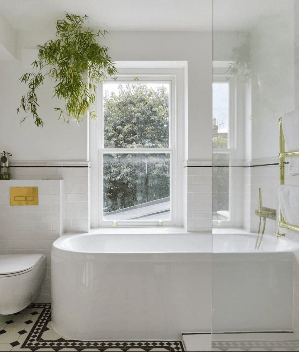 Read more about the article The Long-Term Benefits of Energy-Efficient Appliances